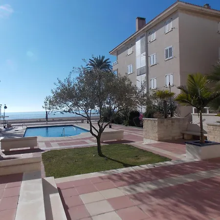 Frente Al Mar Lluis Calafell