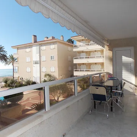 Frente Al Mar Lluis