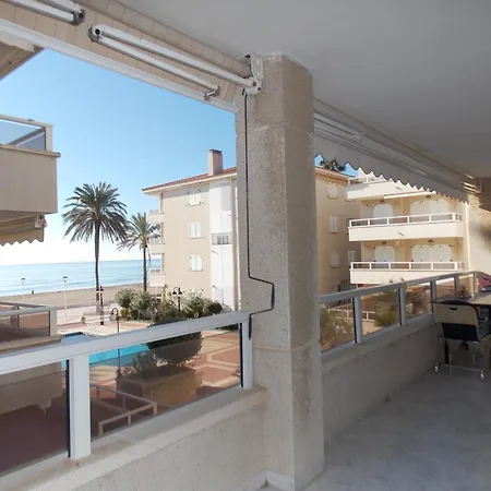 Frente Al Mar Lluis