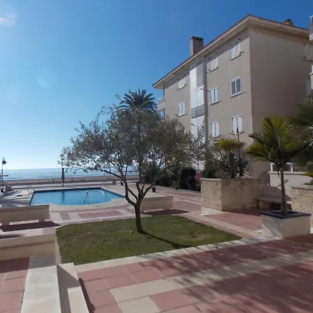 Frente Al Mar Lluis Apartment