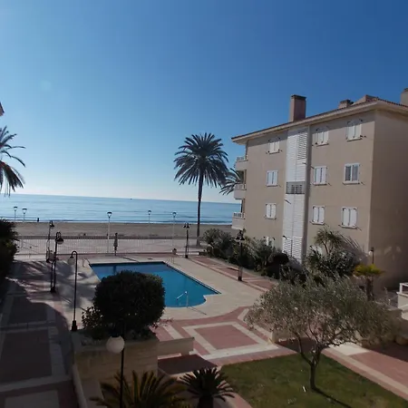 Frente Al Mar Lluis Apartment *